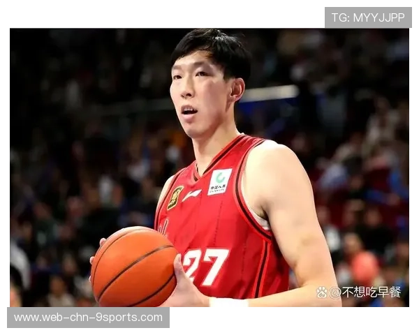 周琦篮下强攻连续得分，CBA内线霸气十足